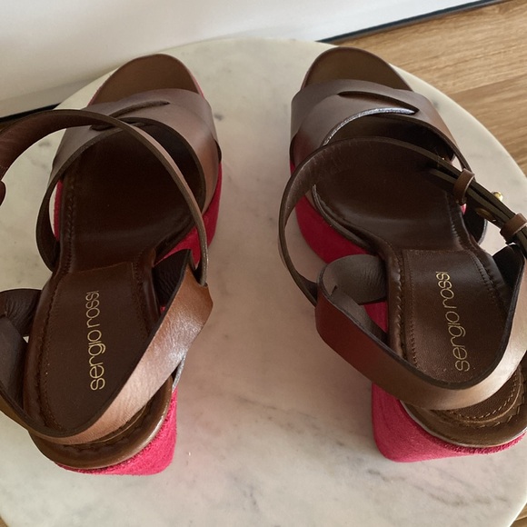 NEW SERGIO ROSSI Brown Leather & Berry Suede Platform Wedge Sandals Size 38 1/2 - Picture 15 of 17